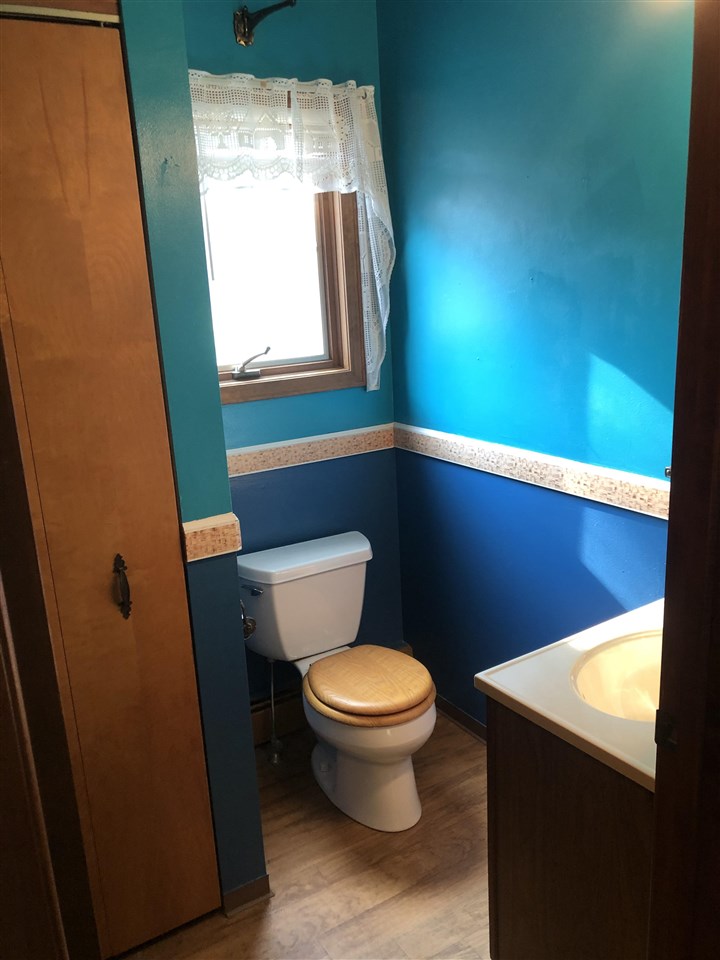 3162 Lee Hill Road Caro, MI 48723 - Photo 21 of 42 50053428-20.JPG
