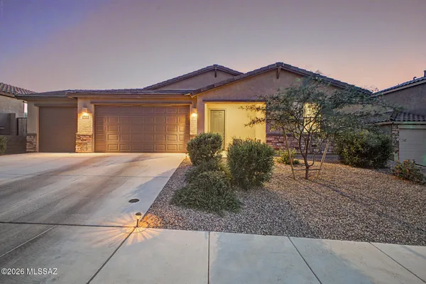 $410,000 | 17624 South Grassland Way, Vail, AZ 85641