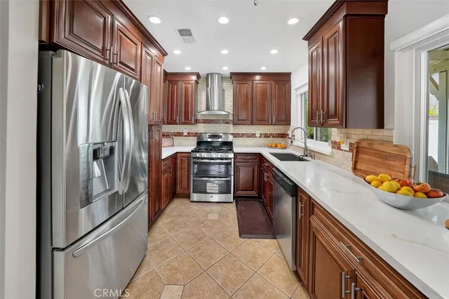 $695,000 | 26530 Goldfinch Place, Canyon Country, CA 91351