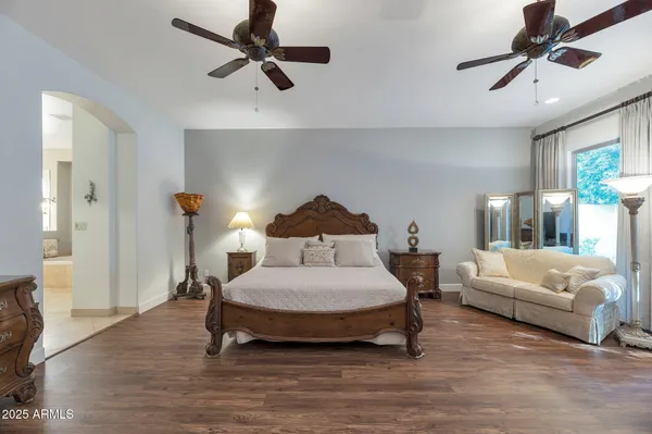 $1,399,500 | 311 East Wexford Cove, Phoenix, AZ 85020