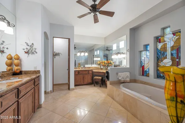 $1,399,500 | 311 East Wexford Cove, Phoenix, AZ 85020