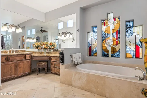 $1,399,500 | 311 East Wexford Cove, Phoenix, AZ 85020