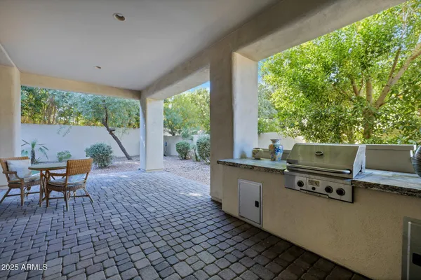 $1,399,500 | 311 East Wexford Cove, Phoenix, AZ 85020