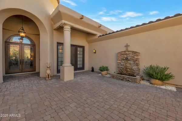 $1,399,500 | 311 East Wexford Cove, Phoenix, AZ 85020