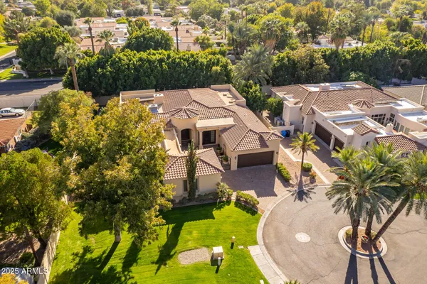 $1,399,500 | 311 East Wexford Cove, Phoenix, AZ 85020