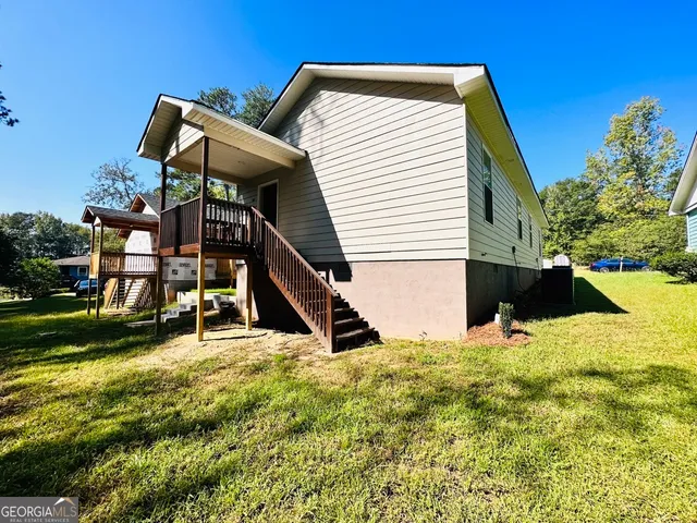 $945 | 459 Merrywood Drive, Unit B, LaGrange, GA 30241