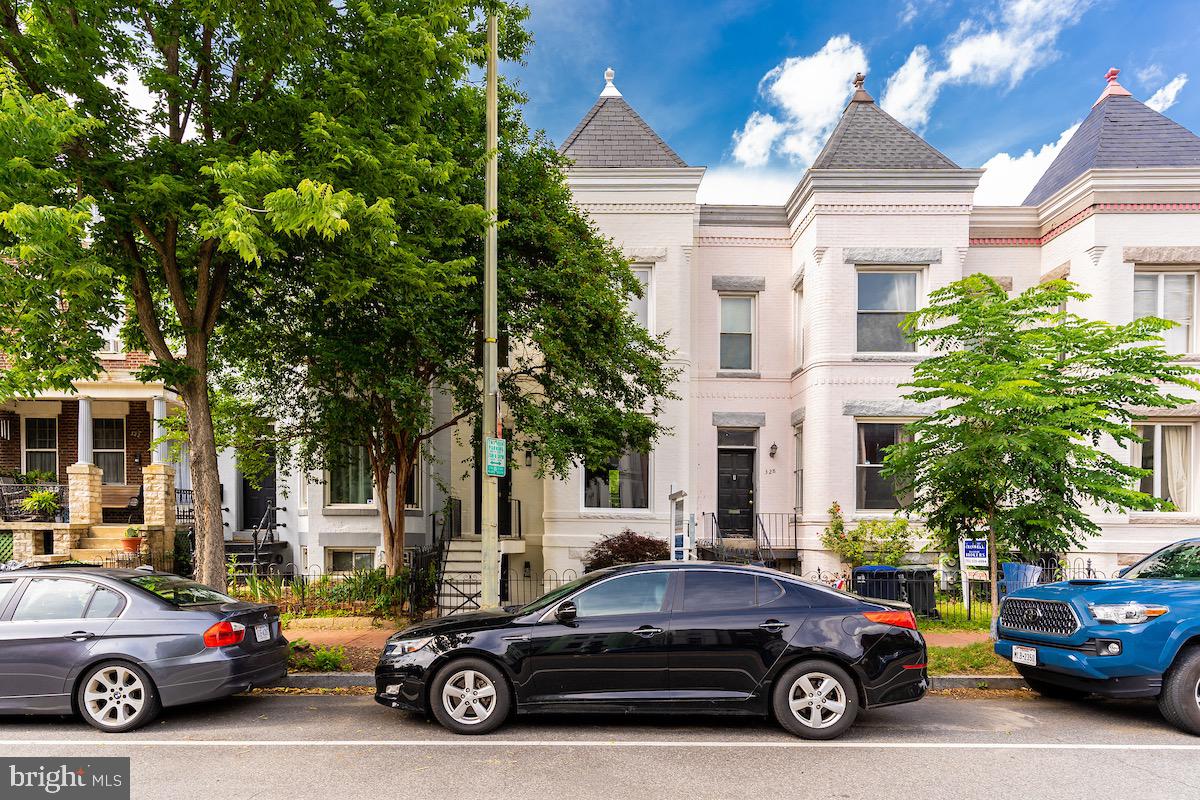 326 F Street Northeast Washington, DC 20002 - Photo 3 of 63