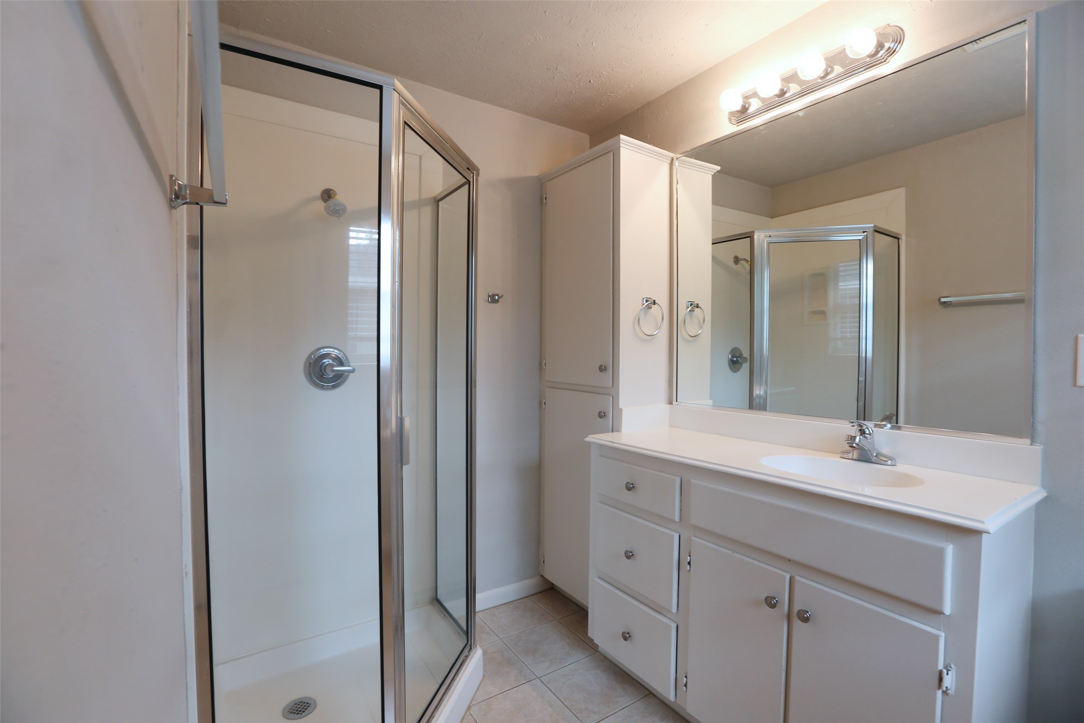 6123 Grape Street Houston, TX 77074 - Photo 11 of 18