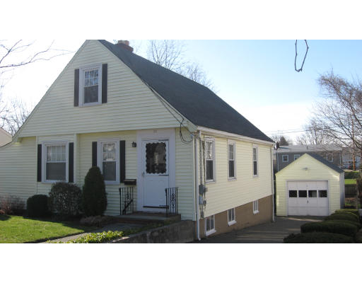 38 Newcastle Road Peabody, MA 01960 - Photo 1 of 6 Gallery Image 1