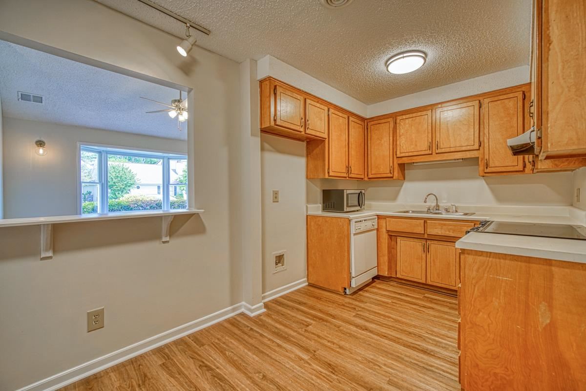 239 Old Towne Road Spartanburg, SC 29301 - Photo 8 of 25 Gallery Image 8