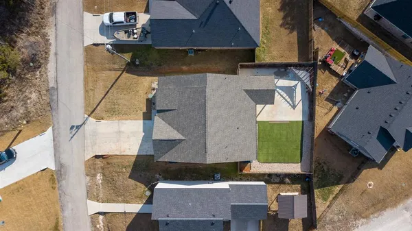 $2,100 | 5116 Stoneridge Drive, Granbury, TX 76048