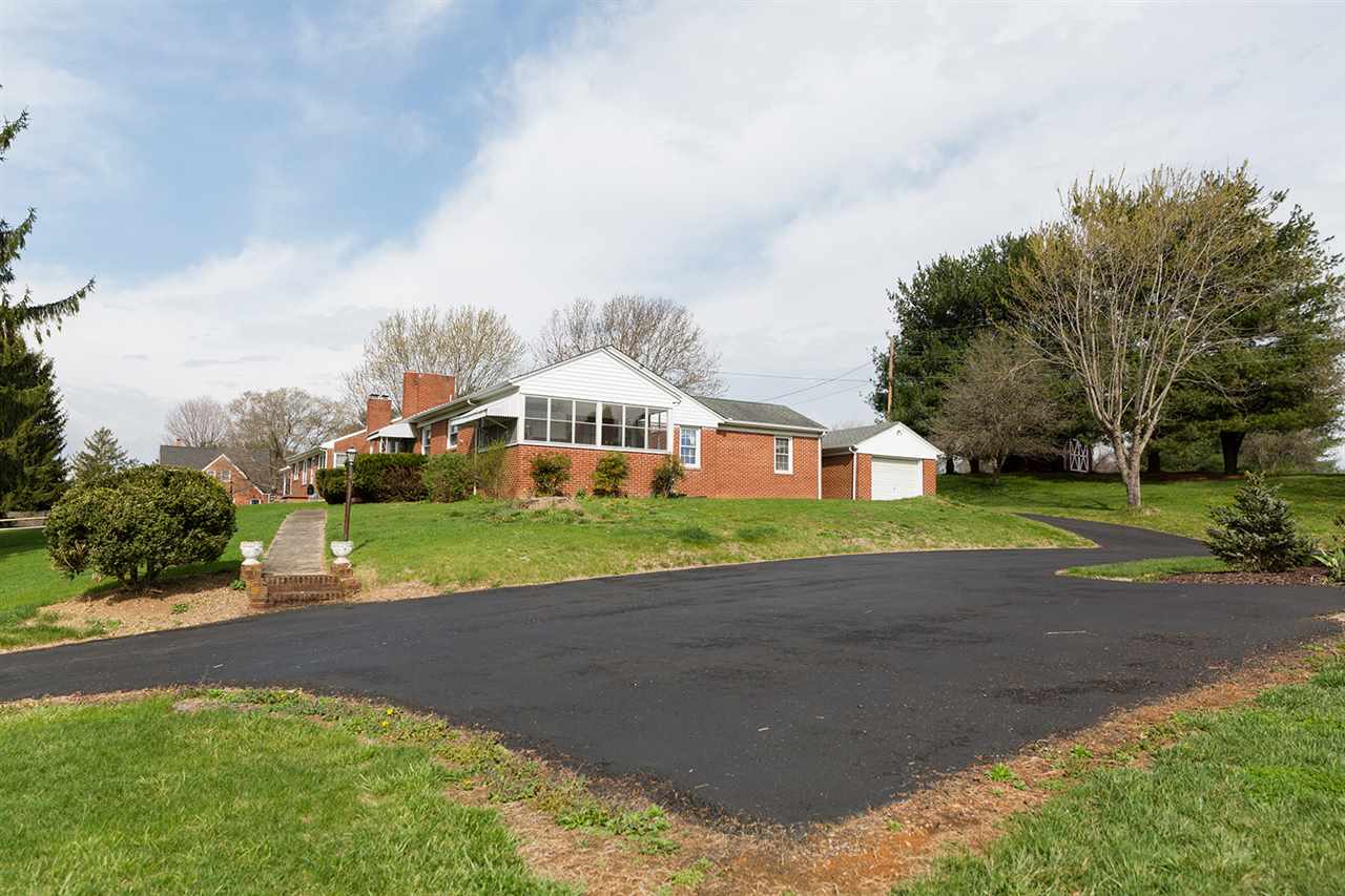 739 Middlebrook Road Staunton, VA 24401 - Photo 2 of 30 a front view of house with yard