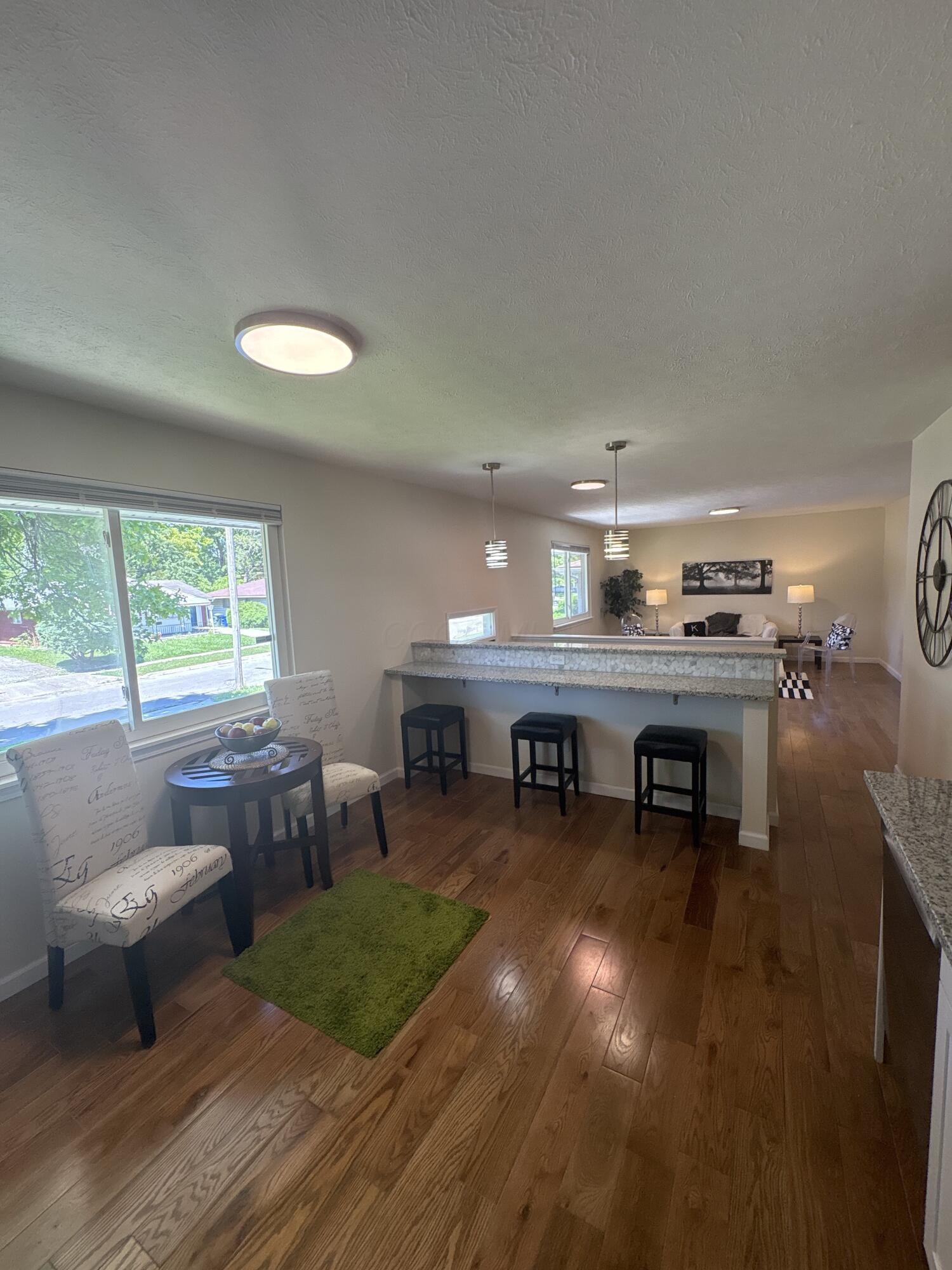 1645 Liscomb Road Columbus, OH 43207 - Photo 8 of 29
