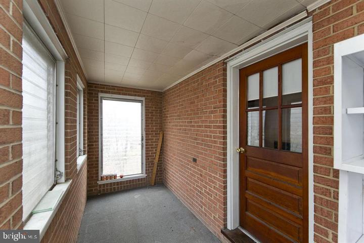 1610 South Loudoun Street Winchester, VA 22601 - Photo 28 of 38 a view of front door and porch