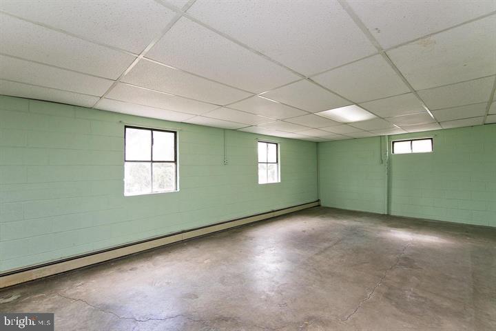 1610 South Loudoun Street Winchester, VA 22601 - Photo 30 of 38 a view of an empty room with a window