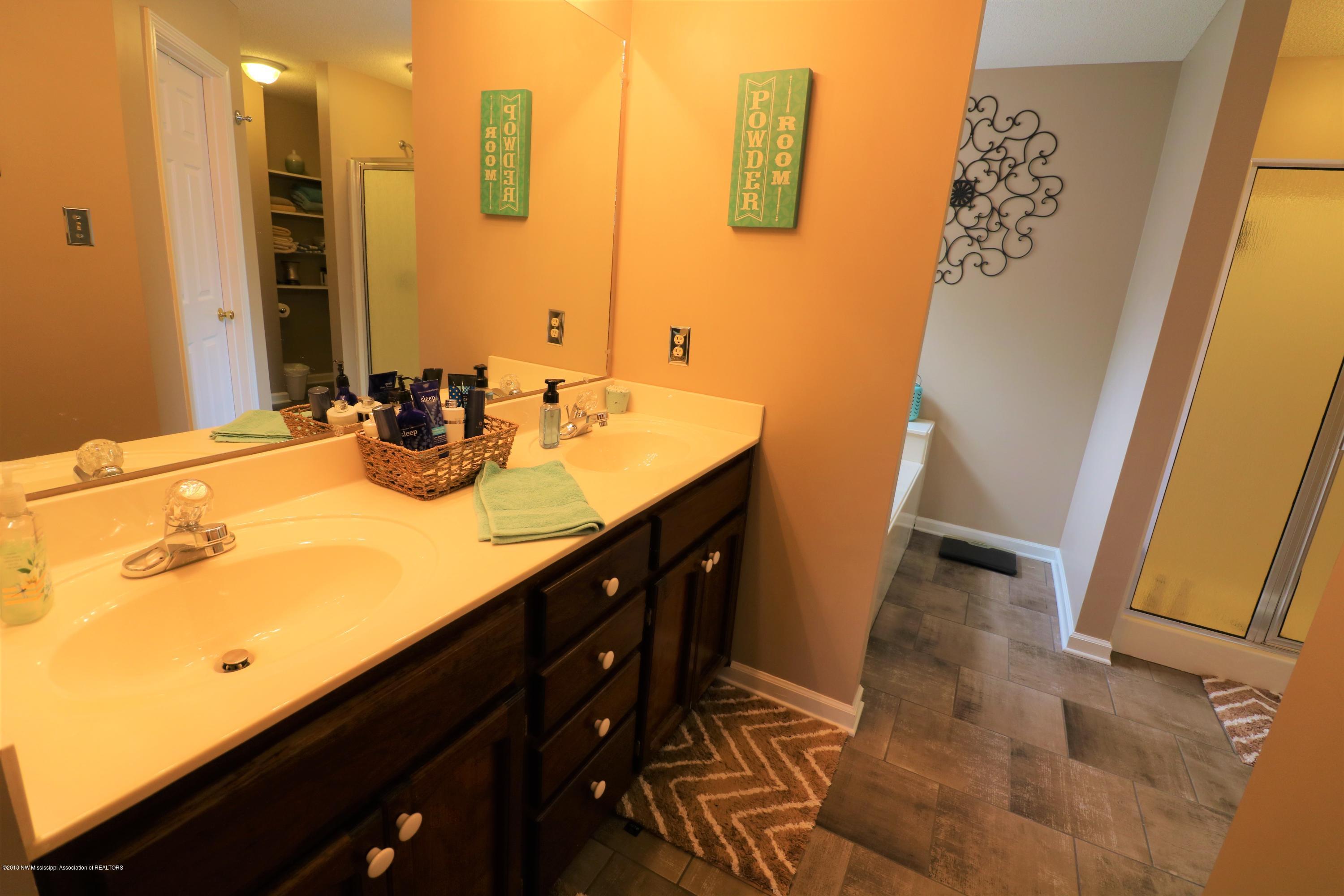 447 Timber Way South Hernando, MS 38632 - Photo 16 of 26 IMG_2661
