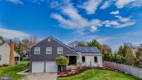 $649,900 | 2 Warwick Court, Mount Laurel, NJ 08054
