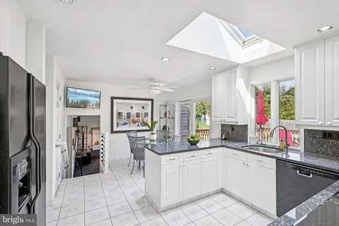 $649,900 | 2 Warwick Court, Mount Laurel, NJ 08054