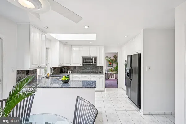 $649,900 | 2 Warwick Court, Mount Laurel, NJ 08054