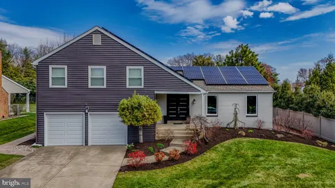 $649,900 | 2 Warwick Court, Mount Laurel, NJ 08054