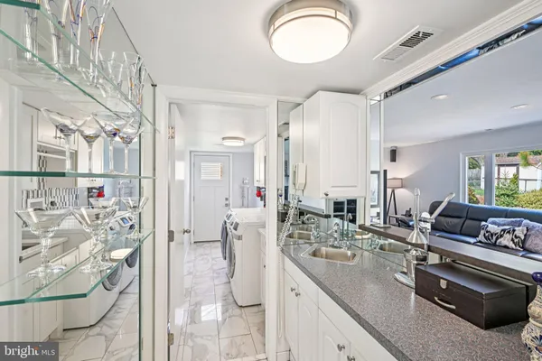 $649,900 | 2 Warwick Court, Mount Laurel, NJ 08054