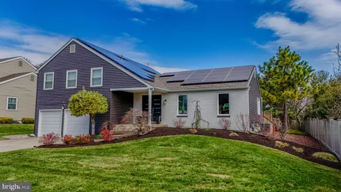 $649,900 | 2 Warwick Court, Mount Laurel, NJ 08054