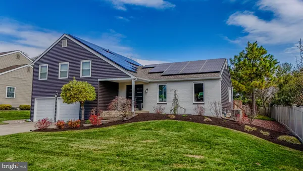 $649,900 | 2 Warwick Court, Mount Laurel, NJ 08054