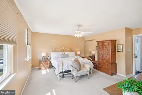 $649,900 | 2 Warwick Court, Mount Laurel, NJ 08054