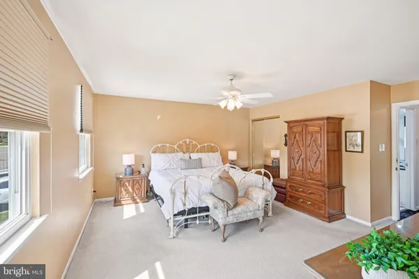 $649,900 | 2 Warwick Court, Mount Laurel, NJ 08054