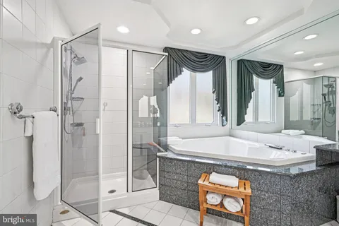 $649,900 | 2 Warwick Court, Mount Laurel, NJ 08054