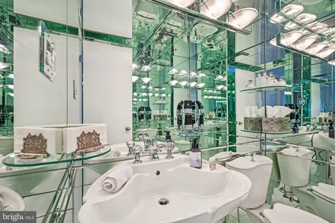 $649,900 | 2 Warwick Court, Mount Laurel, NJ 08054