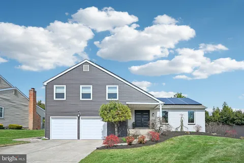 $649,900 | 2 Warwick Court, Mount Laurel, NJ 08054