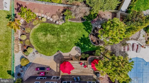 $649,900 | 2 Warwick Court, Mount Laurel, NJ 08054