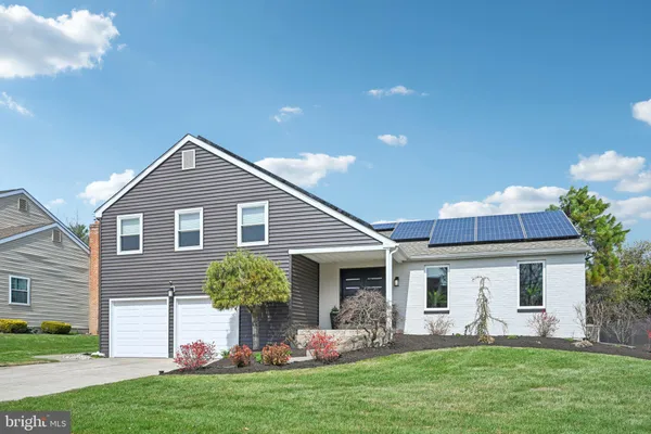 $649,900 | 2 Warwick Court, Mount Laurel, NJ 08054