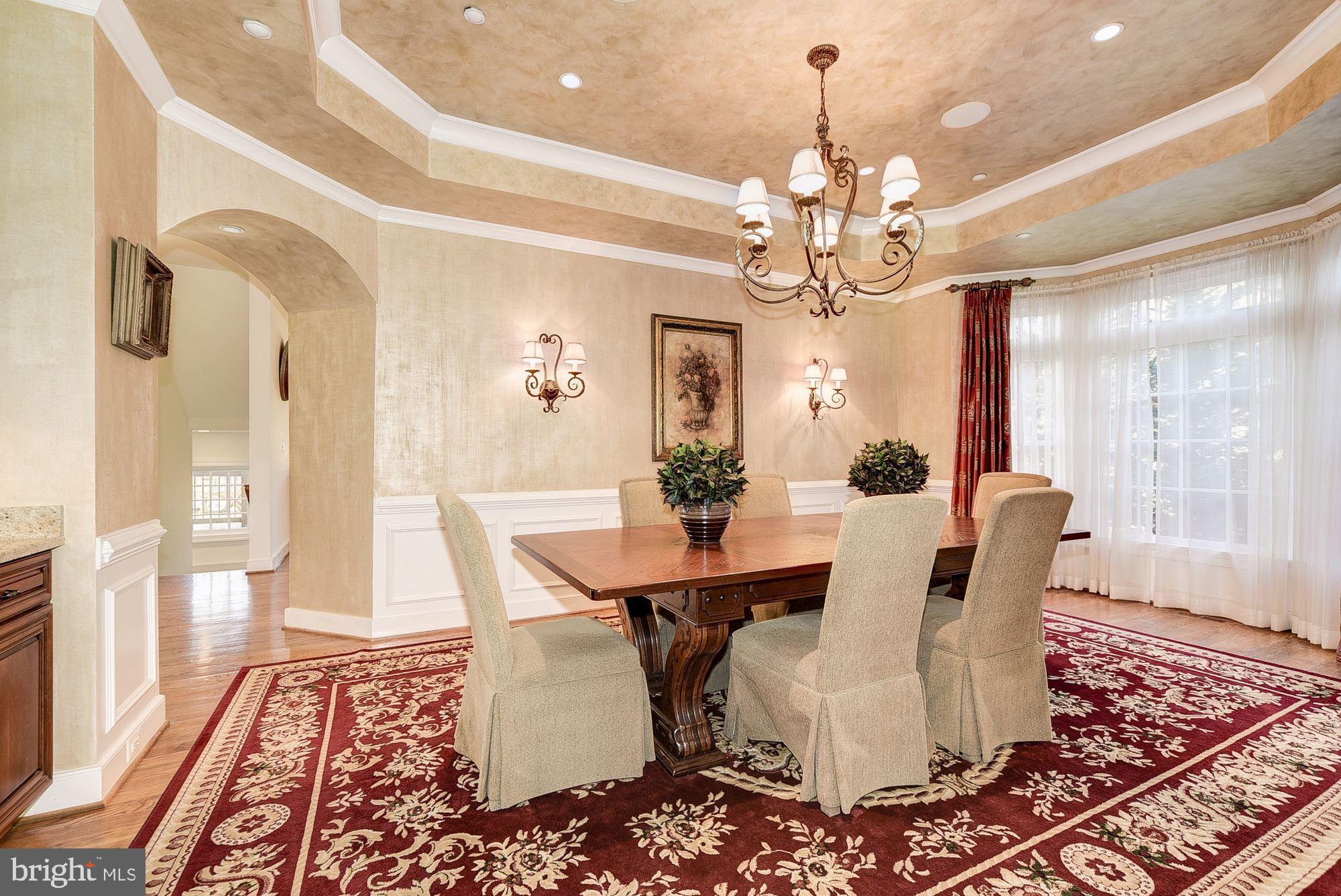 8586 Brickyard Road Potomac, MD 20854 - Photo 6 of 49 ELEGANT DINING ROOM TRAY CEILING
