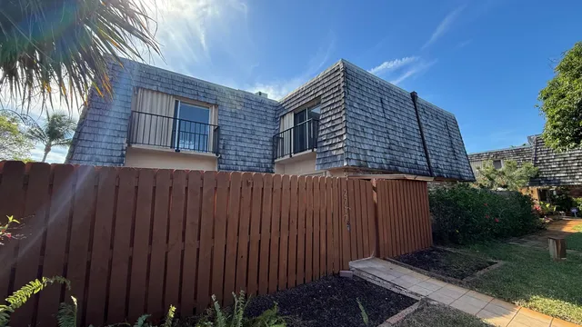$274,900 | 2717 Southeast 27th Way, Boynton Beach, FL 33435