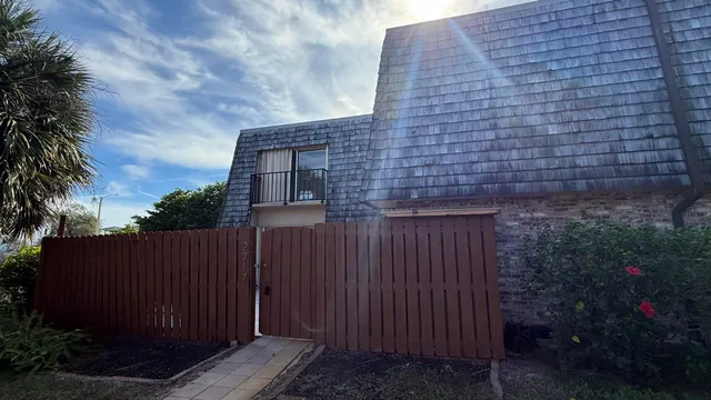 $274,900 | 2717 Southeast 27th Way, Boynton Beach, FL 33435