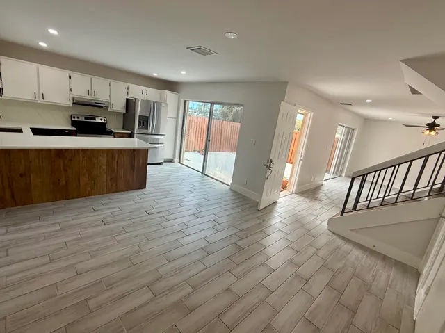 $274,900 | 2717 Southeast 27th Way, Boynton Beach, FL 33435