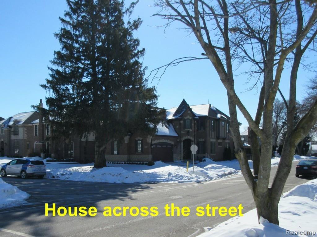 1135 Oak Street Rochester, MI 48307 - Photo 33 of 35