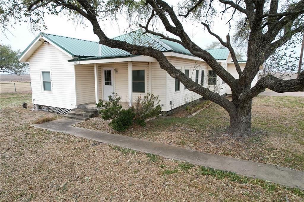 11701 Highway 359 Mathis, TX 78368 - Photo 32 of 34