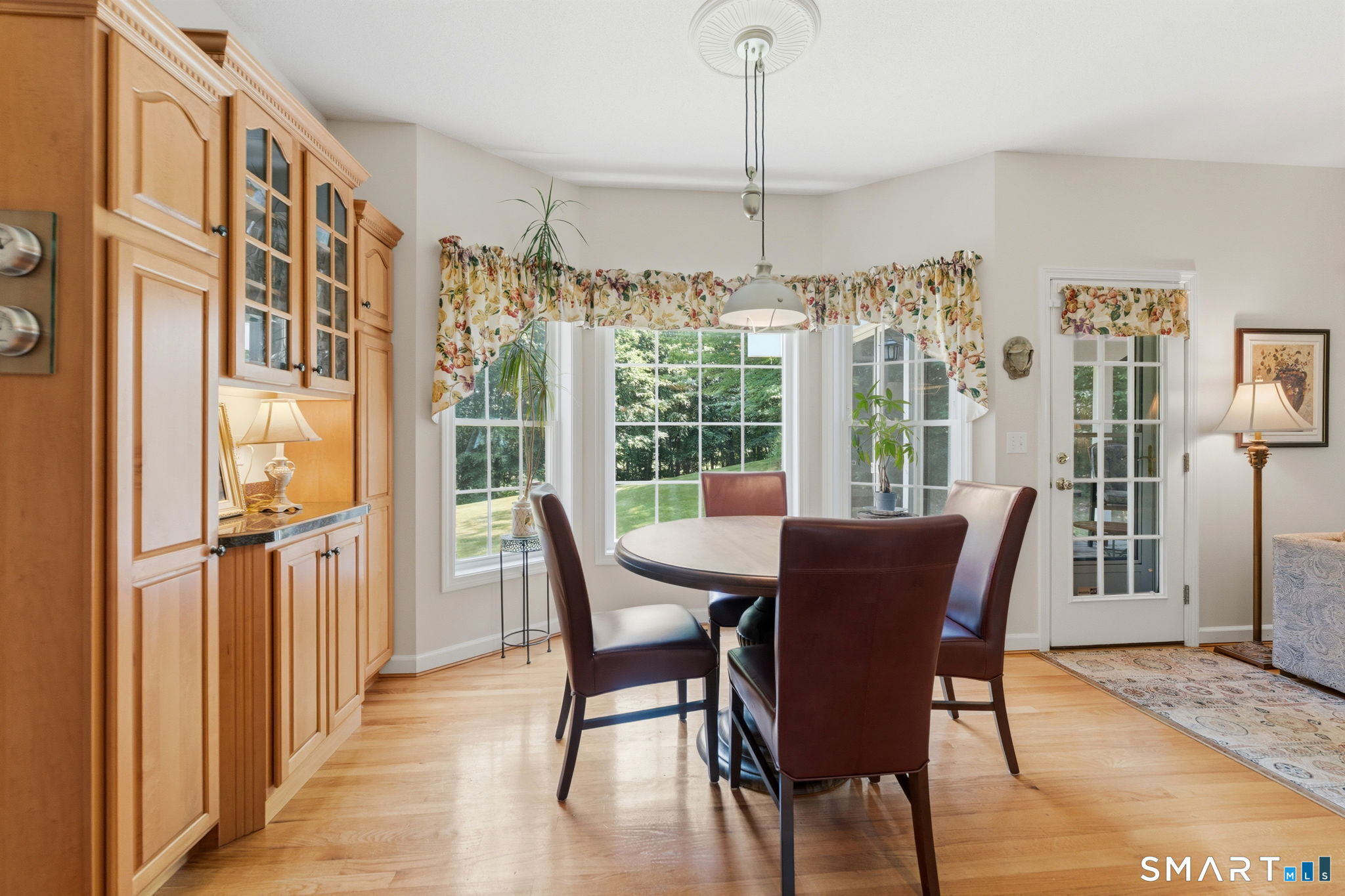 223 Broad Brook Road Enfield, CT 06082 - Photo 15 of 39