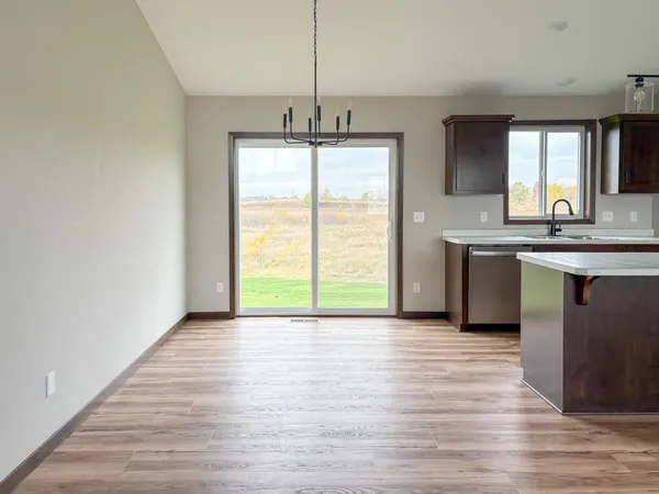 $505,000 | 8733 90th Avenue, Milaca, MN 56353