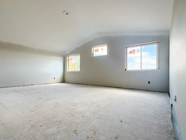 $505,000 | 8733 90th Avenue, Milaca, MN 56353