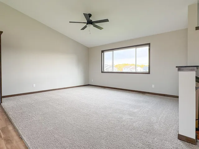 $505,000 | 8733 90th Avenue, Milaca, MN 56353