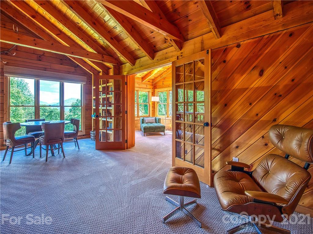 1933 Laurel Ridge North Maggie Valley, NC 28751 - Photo 19 of 44 a view of a room with gym equipment