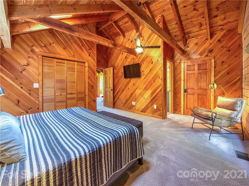 1933 Laurel Ridge North Maggie Valley, NC 28751 - Photo 28 of 44 a view of a backyard