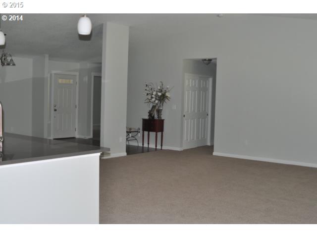 22041 South Bristlin Road Oregon City, OR 97045 - Photo 8 of 15 Gallery Image 8