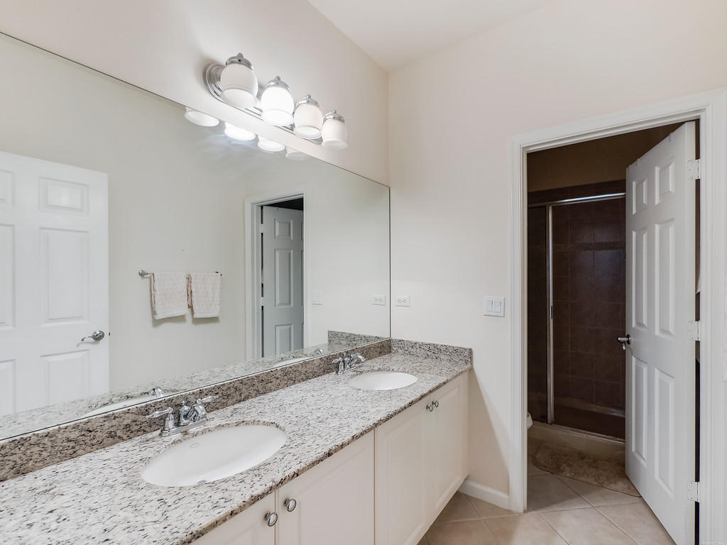 439 School House Road Jupiter, FL 33458 - Photo 11 of 13 Master bathroom
