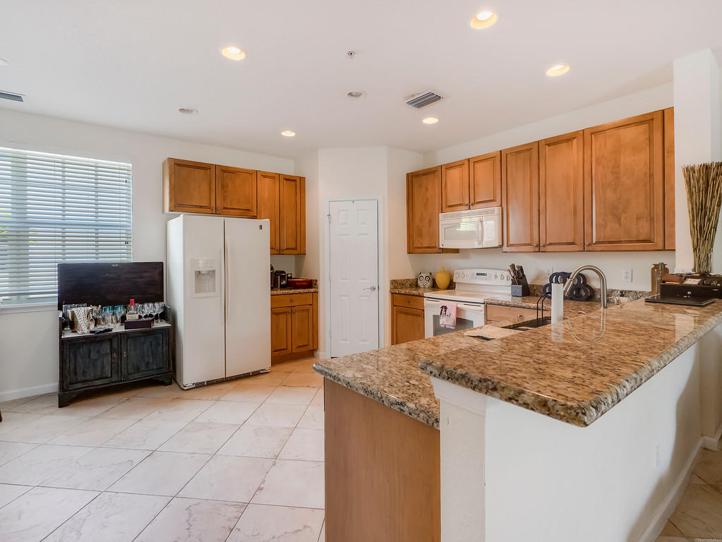 439 School House Road Jupiter, FL 33458 - Photo 10 of 13 Kitchen