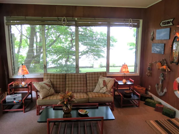 $579,900 | 890 White Lake Road, Pleasant Lake, MI 49272